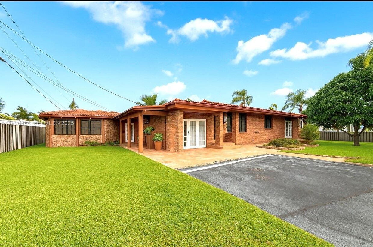 Photo - 29625 Southwest 153rd Court, Homestead, FL 33033 - 5 BR 4 BA single-family home