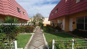 Foto principal - 2600 NW 52nd Ave