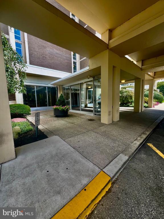 Building Photo - 3600 Conshohocken Ave