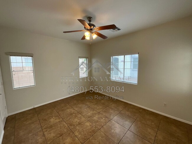 Building Photo - 4737 E Olney Ave