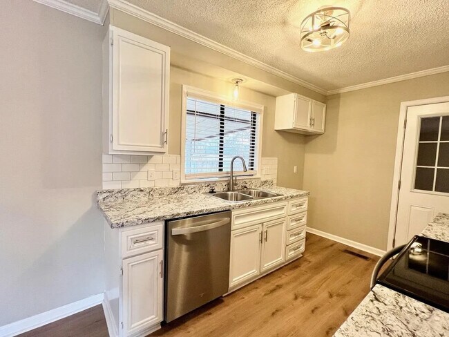 Foto del edificio - 848 Southview Dr