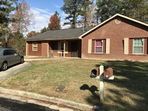 Building Photo - 135 Fruitwood Trce