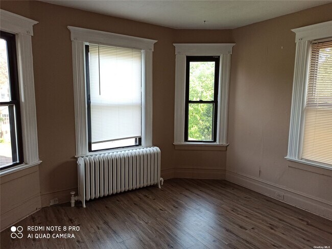 Building Photo - 28 S Carll Ave