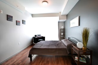 Building Photo - 275 Larch St