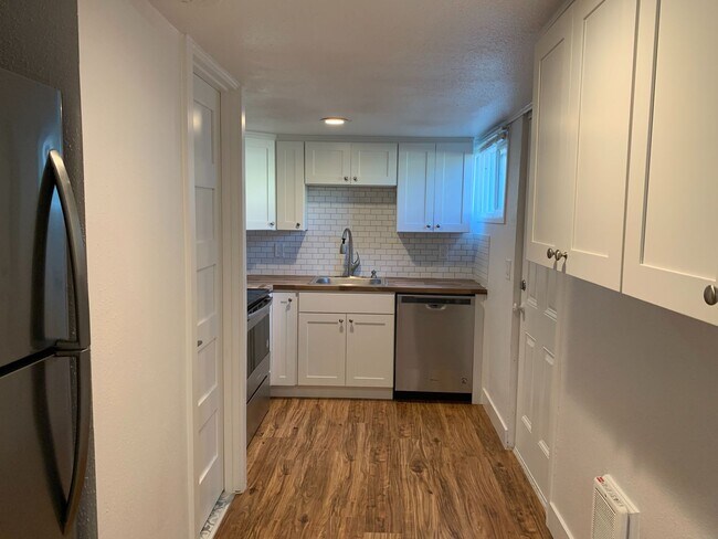Foto del edificio - Newly remodeled 1bedroom
