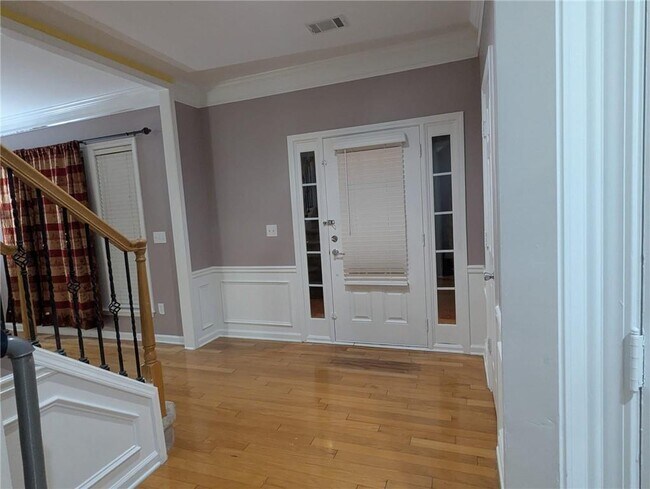 Foto del edificio - 815 Earlham Dr