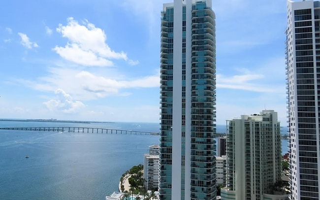 Foto del edificio - 1155 Brickell Bay Dr