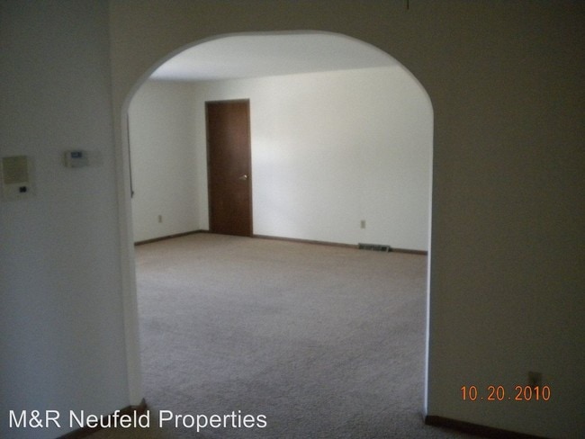 Building Photo - 7230 N Port Washington Rd