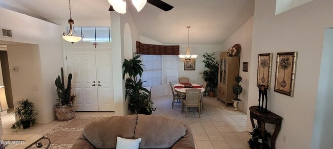 Foto del edificio - 13022 W Peach Blossom Dr