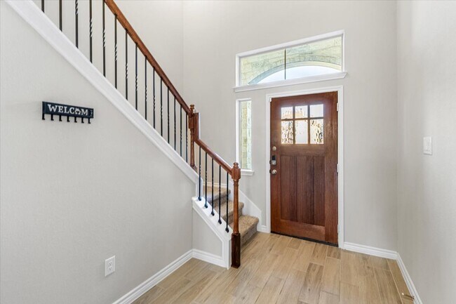 Foto del edificio - Spacious 5-Bedroom Home for Rent in Harker Heights