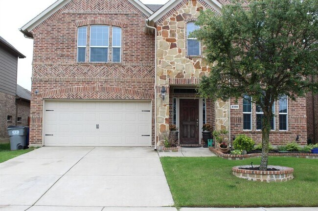 Building Photo - 2308 Ranchview Dr
