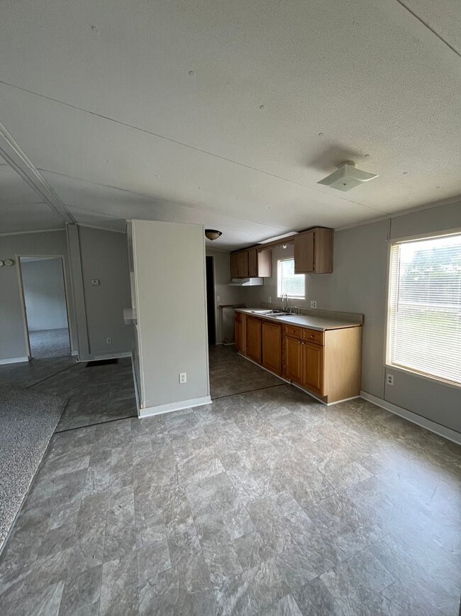 Building Photo - Mobile home for rent