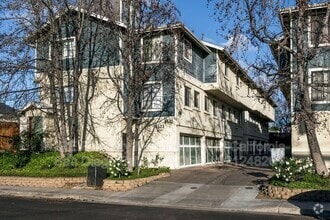 Building Photo - 4523 College Way