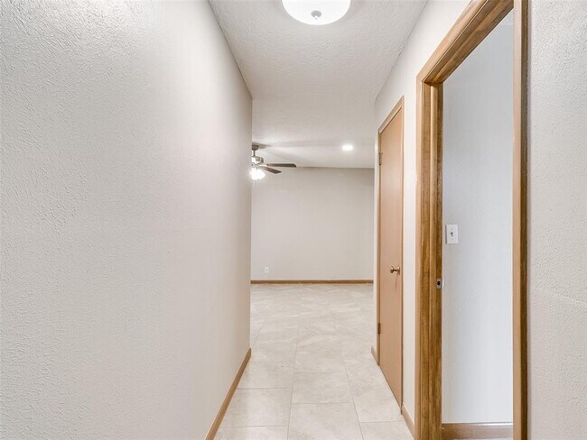 Foto del edificio - 1511 Charles St