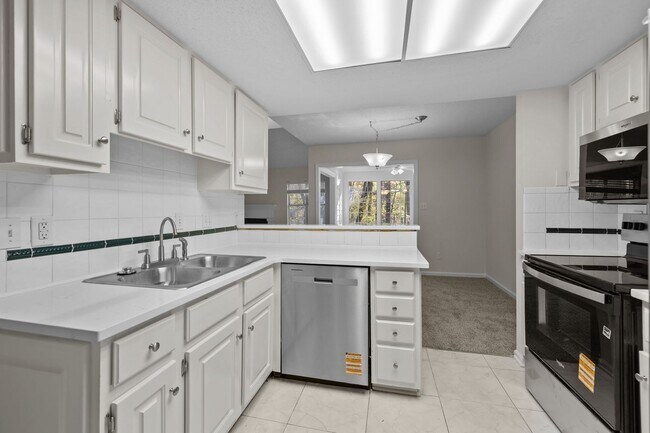 Foto del edificio - 9024 St Thomas Ln