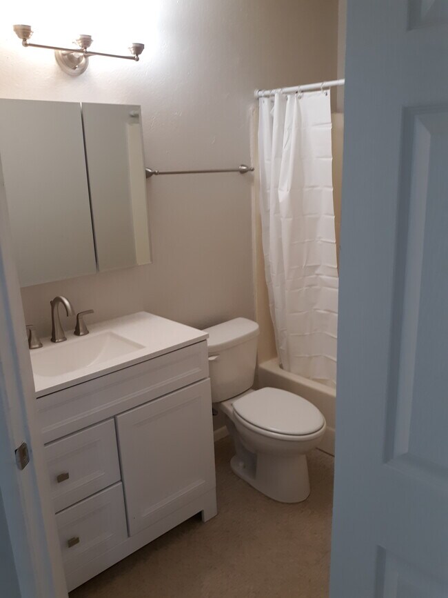 Bathroom - 2755 E Wier Ave