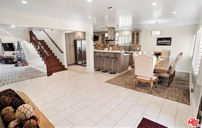 Foto del edificio - 3612 Tuller Ave