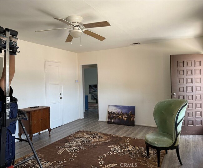 Foto del edificio - 10324 Hillhaven Ave