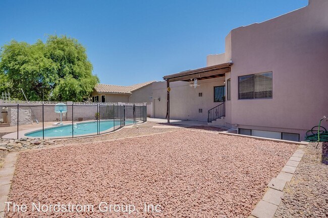 Building Photo - 5 br, 3 bath House - 7370 W Beryllium Lane