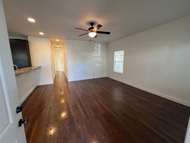 Foto del edificio - 3 Bed / 2 Bath | North Oak Park Home Avail...