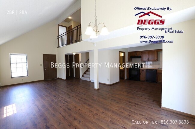 Building Photo - 313 Dains St