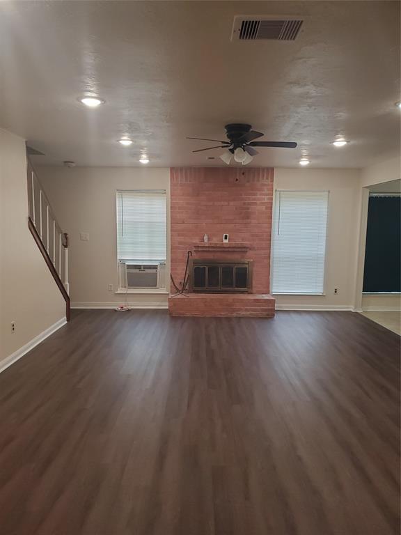 Building Photo - 204 Banyan St