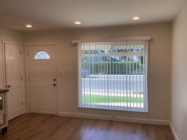 Building Photo - Orcutt Single Story Home- Recently Updated