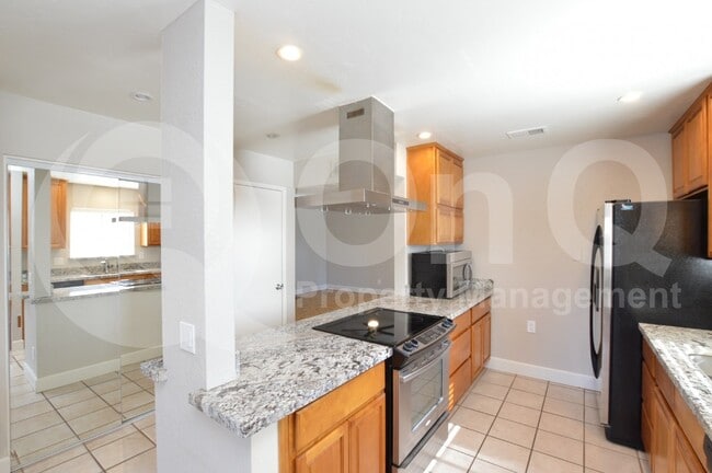 Foto del edificio - 850 S River Dr