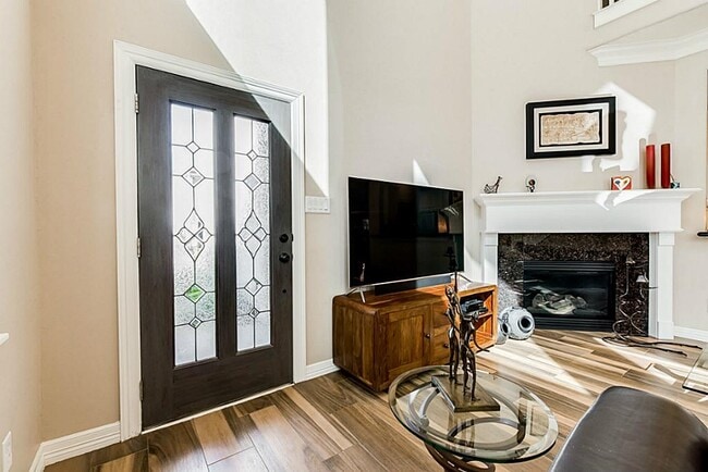 Building Photo - 13811 Cady Ct