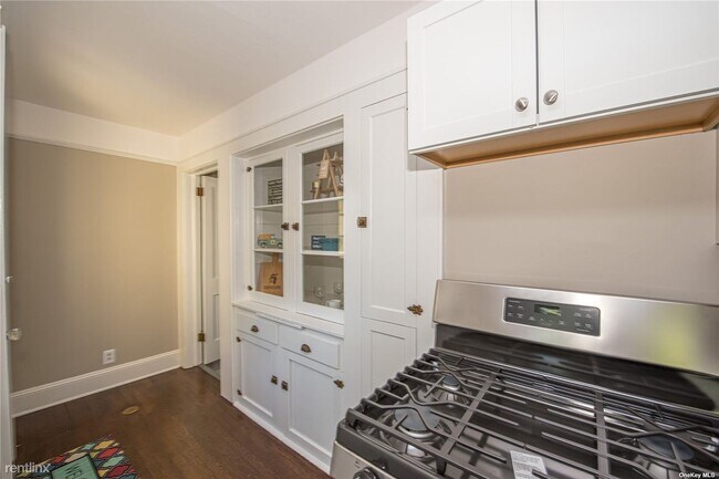 Building Photo - 2 br, 1 bath House - 36 4th Ave