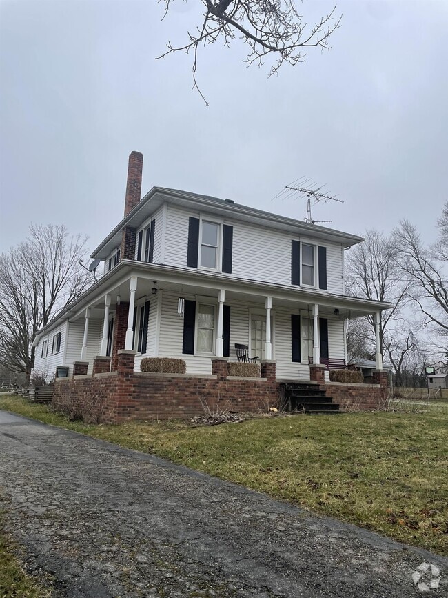 Building Photo - 5080 S Hillsdale Rd