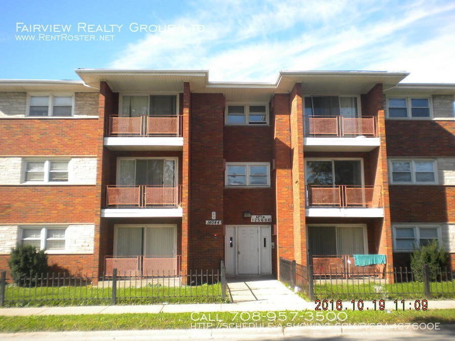 14044 S School St Unit 12, Riverdale, IL 60827 Room for Rent in Riverdale, IL