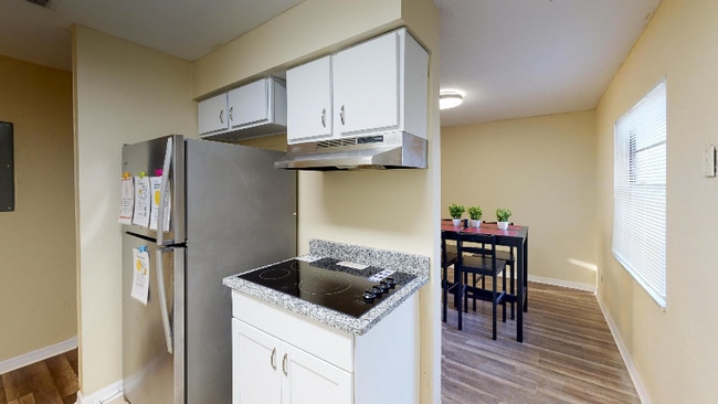 Building Photo - 3001 E 27th Ave