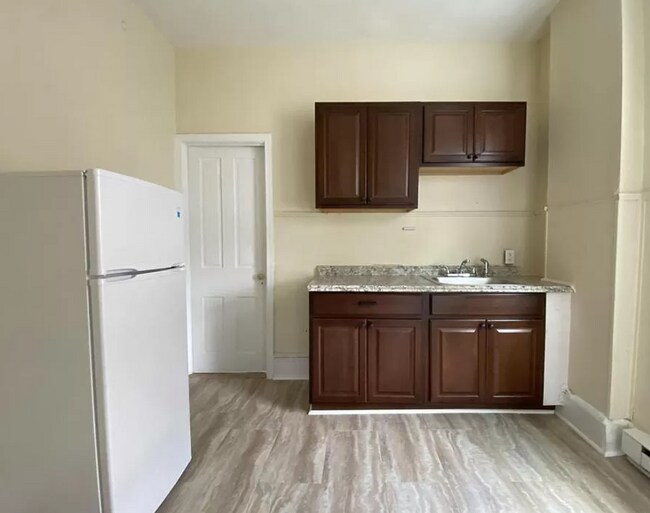 Foto del edificio - 4725 Leiper St