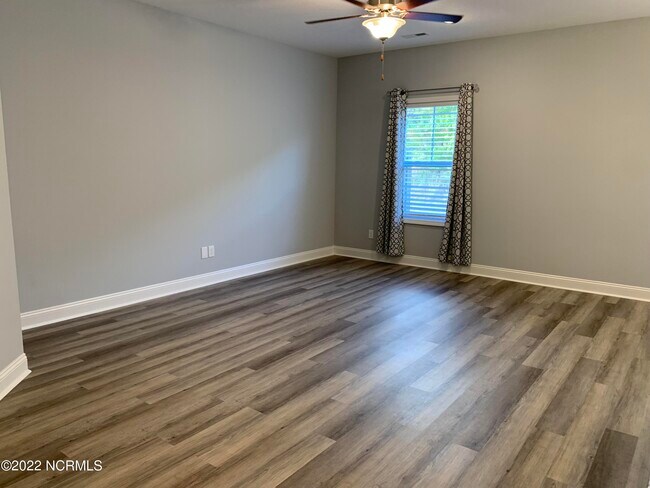 Building Photo - 1509 Grey Cliff Run