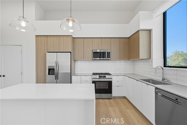 Foto del edificio - 12078 Guerin St