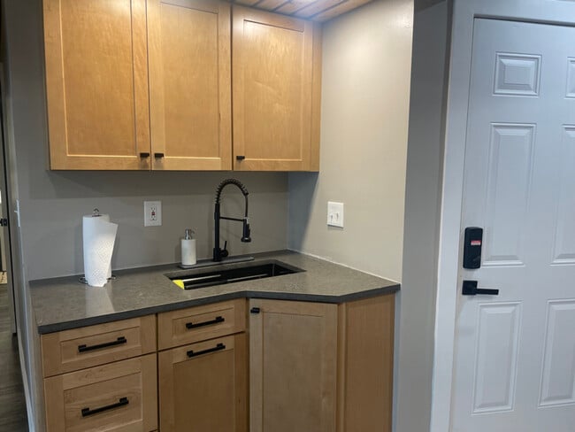 Foto del edificio - 9538 Woodside Cir