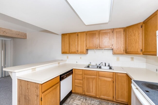 Foto del edificio - 4 Bed 4 Bath Town Home in Greeley, CO!