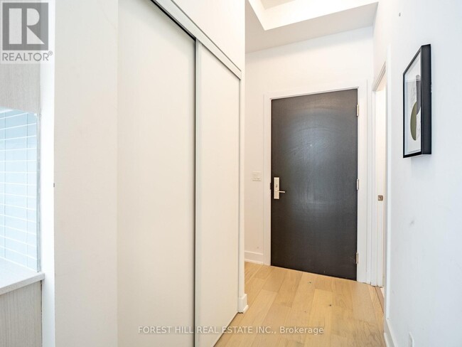 Photo du bâtiment - 181 Bedford Rd