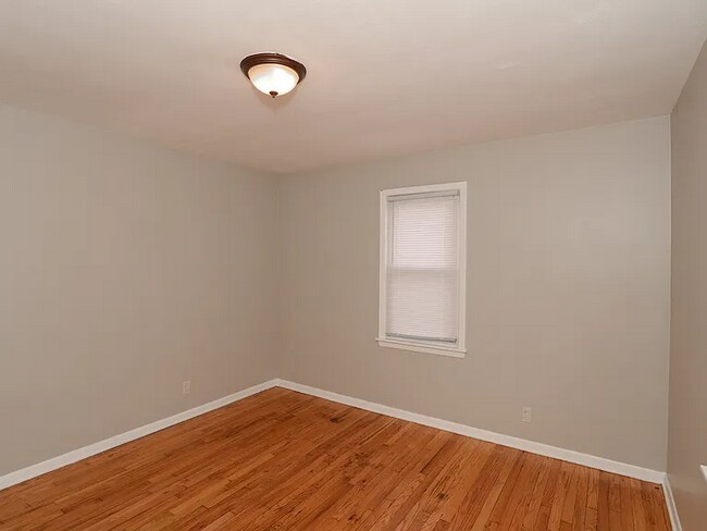 Foto del edificio - 5755 Turney Rd