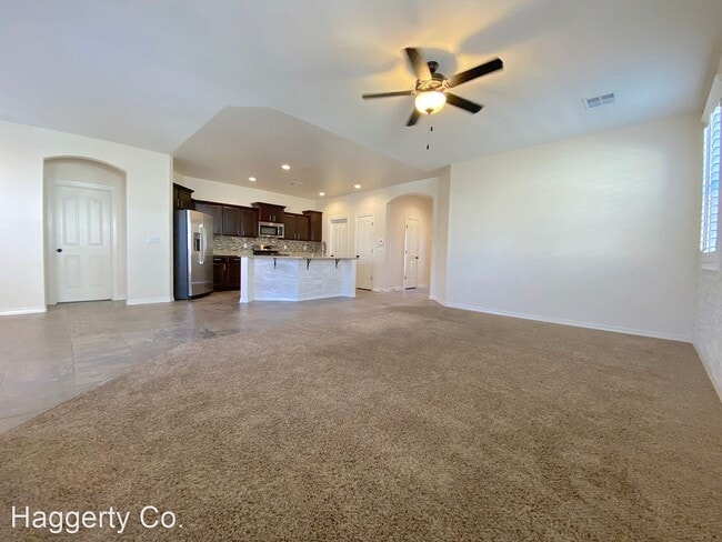 Building Photo - 3 br, 2 bath House - 12776 Runway