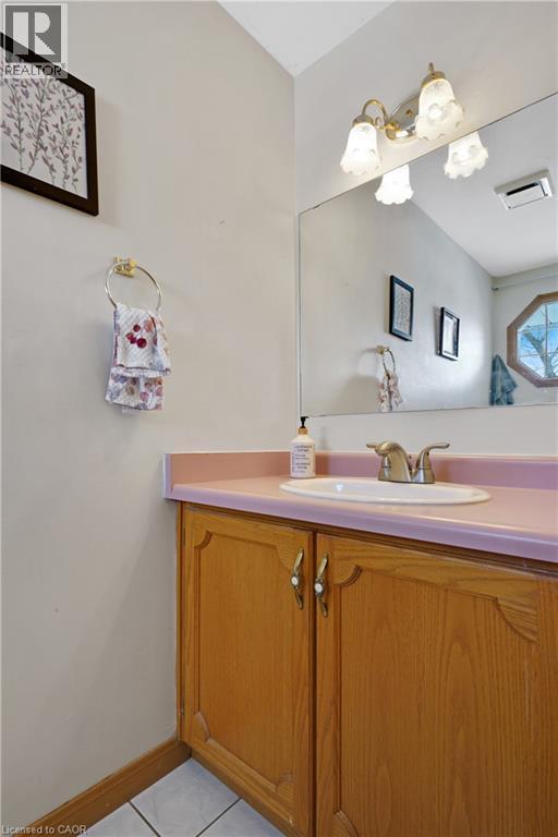 Photo du bâtiment - 109 Holm St