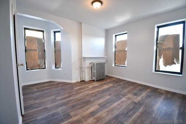 Building Photo - 920-924 4th Ave