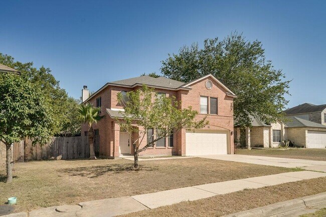 Foto del edificio - 7903 Bramble Bush Dr