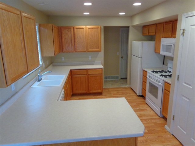 Building Photo - 5424 Ardennes Way