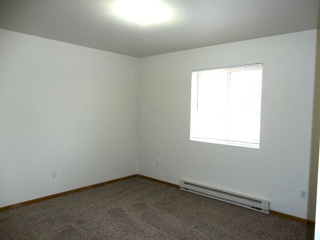 Building Photo - 364 Terri Dr