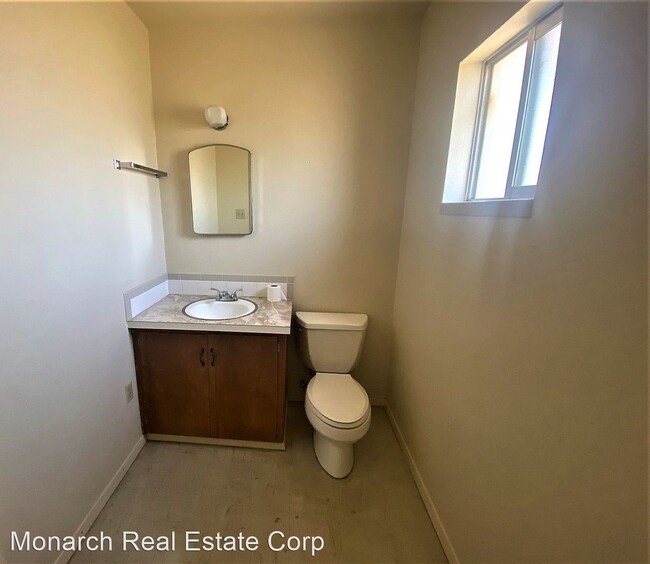 Building Photo - 2 br, 1 bath House - 2825 Dona Ana Rd.