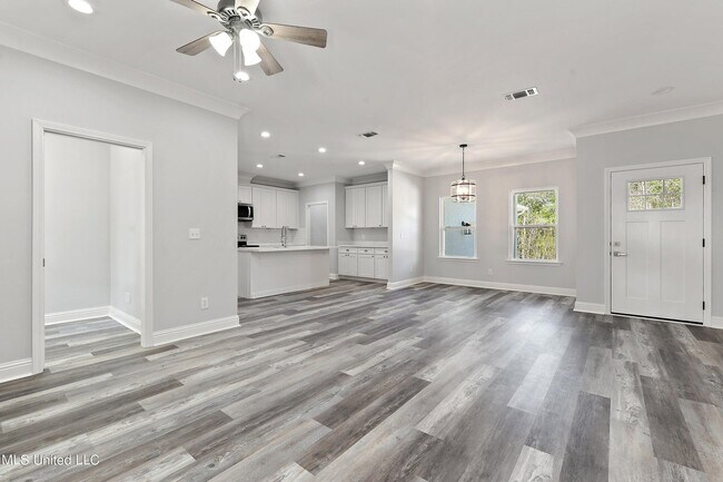 Foto del edificio - 9493 W Palm Ln