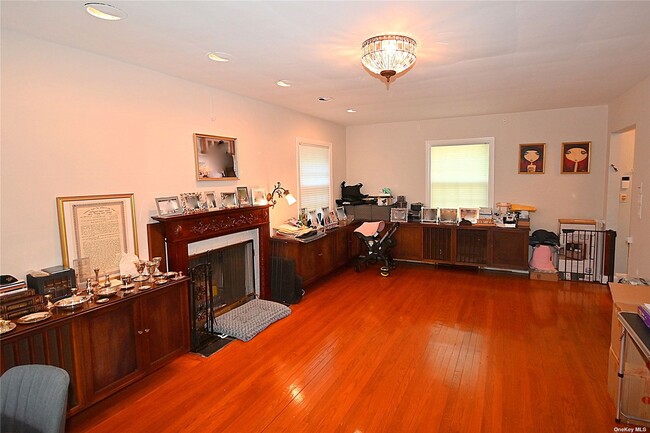 Building Photo - 36 Bellingham Ln
