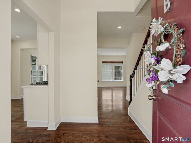 Foto del edificio - 604 Newfield Ave
